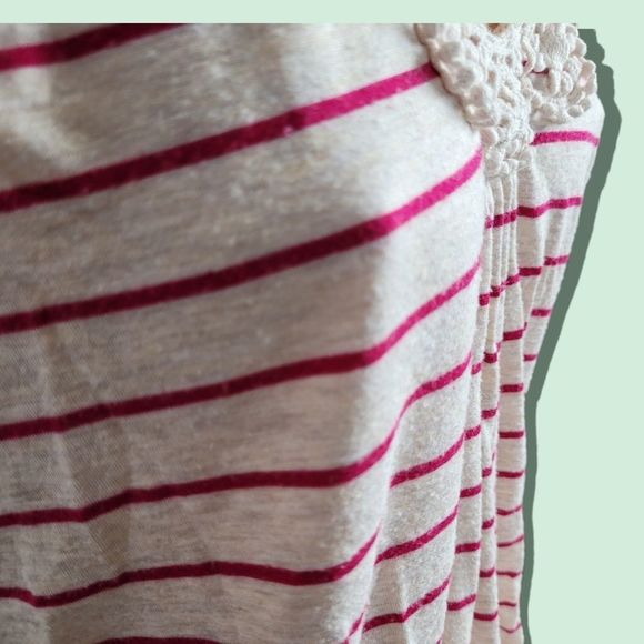 Large Max Studio striped crochet tank top - Picture 3 of 3